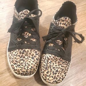 Womens Boutique Leopard Sneakers